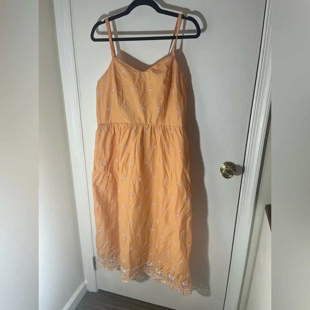 Old Navy Peach Fit & Flare Eyelet Midi Dress - Picture 3 of 11